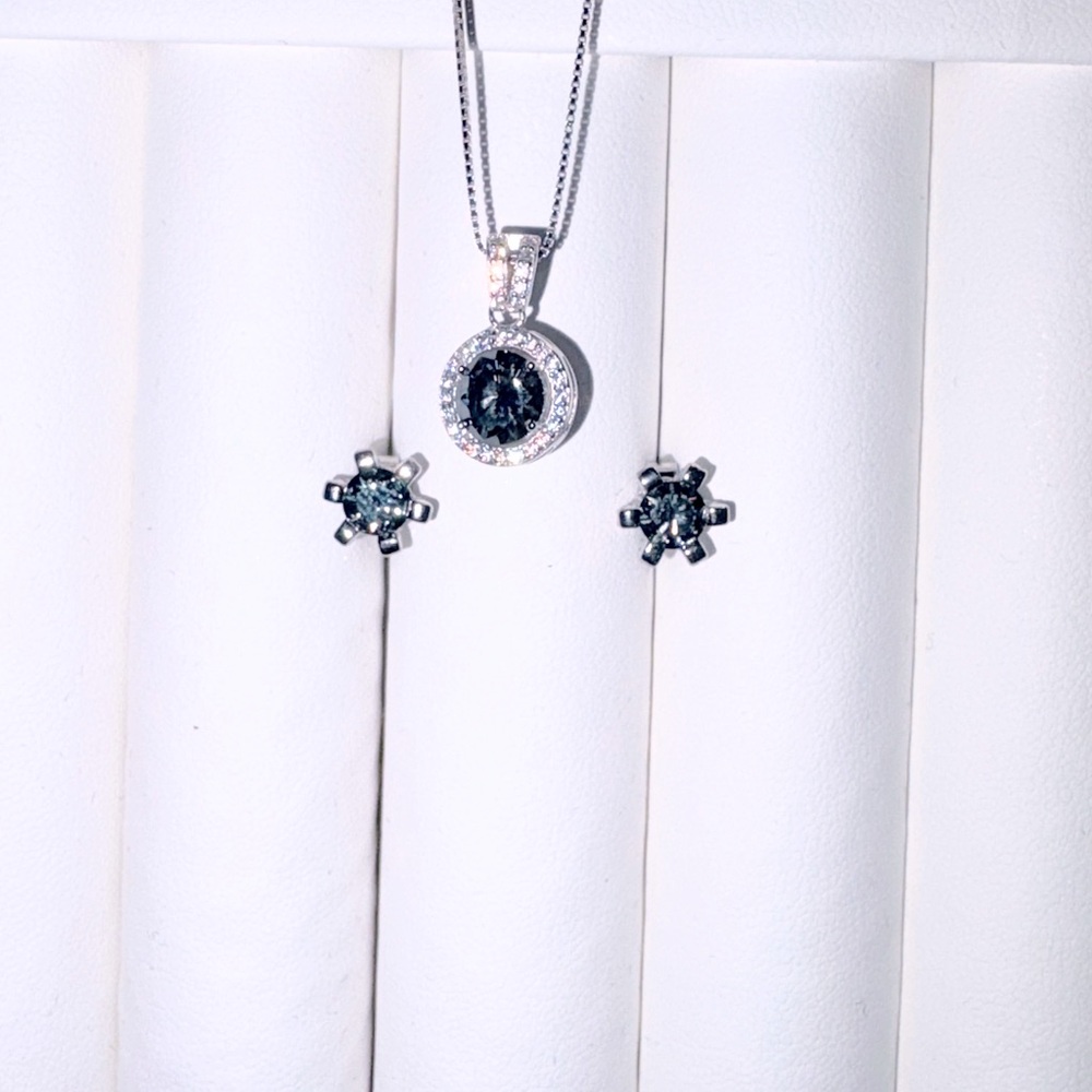 2 carat weight gray moissanite set .5 carat earrings one carat necklace set - Picture 2 of 3